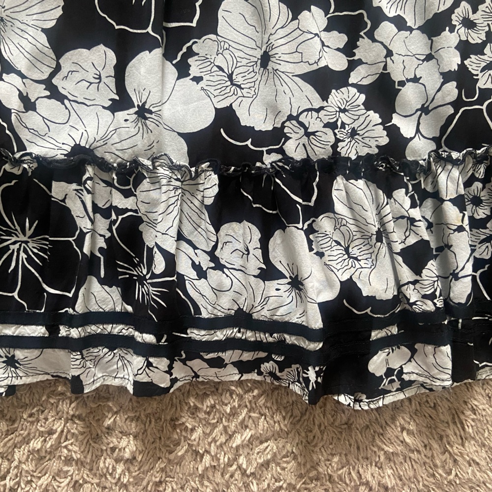 Romy Hibiscus Flower Design Spaghetti Strap Front Tie Dress - Picture 4 of 8